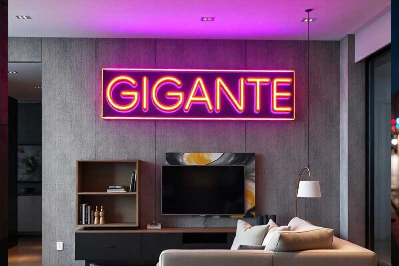 Letreros NEÒN. Diseño, Impresión & Publicidad con Letreros neón, rótulos luminosos, señales LED, anuncios brillantes. Atrévete a iluminar tu negocio de una manera nunca antes vista. Haz que tu marca brille!. Las mejores ofertas & precios del mercado en Quito, Guayaquil & todo Ecuador para tu empresa.Materiales: vidrio templado con iluminación LED, acrílico de alta resistencia, metal con acabados cromados. Precios: personalización sin límite de colores, opciones desde la sencillez hasta el lujo, cada letrero diseñado según tu visión. Tipos: letras individuales para un impacto único, logotipos corporativos mediante tecnología de punta, señales direccionales para destacar tu negocio. Servicios: instalación gracias a expertos, mantenimiento sin complicaciones, asesoría de diseño personalizada. Ideas: letreros que cambian de color según la ocasión, diseños 3D para destacar en cualquier ambiente, letreros interactivos que responden al movimiento.
