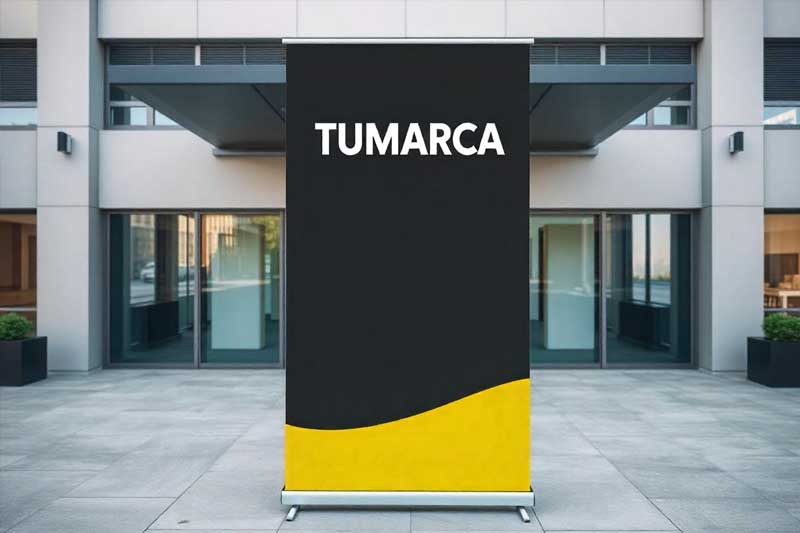 Rótulos. Diseño, Impresión & Publicidad con Rótulos, banners / letreros publicitarios. Resalta tu mensaje con soluciones creativas, eleva tu marca al siguiente nivel!. Las mejores ofertas & precios del mercado en Quito, Guayaquil & todo Ecuador para tu empresa. Tamaños: Diseños para espacios abiertos, opciones desde exteriores para fachadas comerciales, soluciones con amplia visibilidad. Precios: Personalización mediante pedido, ajustes según necesidades específicas, ofertas gracias a acuerdos exclusivos. Ideas: Pantallas interactivas mediante realidad aumentada, rótulos con iluminación LED dinámica para atraer miradas, rotulaciones gracias a tecnología de proyección holográfica. Materiales: Acrílico mediante láser de corte, vinilo de alta durabilidad para exteriores, aluminio resistente al clima para ambientes adversos. Servicios: Instalación sin complicaciones en cualquier parte de Ecuador, mantenimiento según contrato de garantía, diseño de acuerdo a la identidad de marca